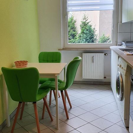 Grosse Ferienwohnung An Der Rheinpromenade Three Duisburg Kültér fotó